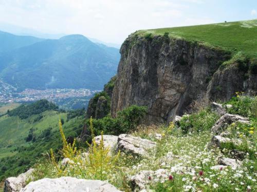 Villa Cherven Teteven Bagian luar foto